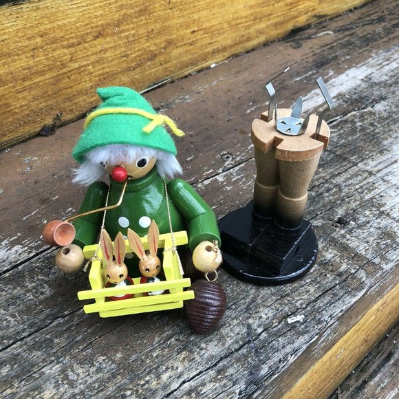 Steinbach Wooden Smoker Bunny Rabbit Seller Man German Incense Cone Burner SMKR - Picture 6 of 8